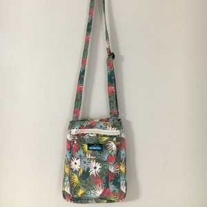 Kavu cross-body cloth floral patterned purse